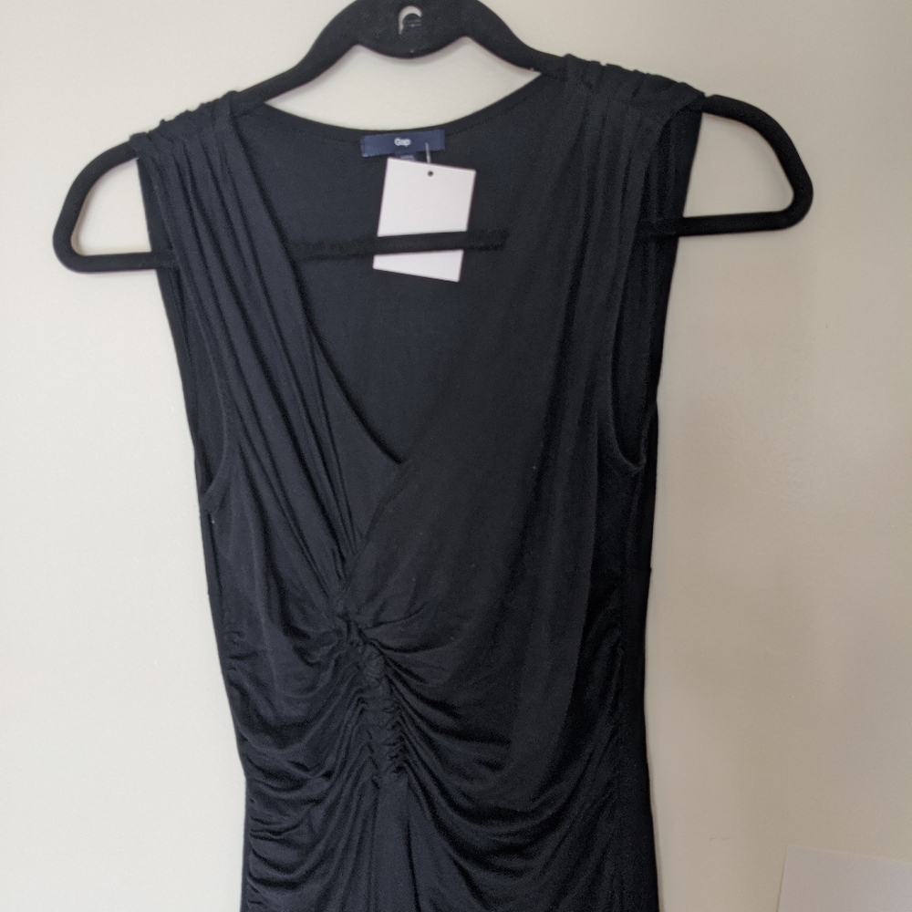 Gap Nwot black cocktail dress Small
